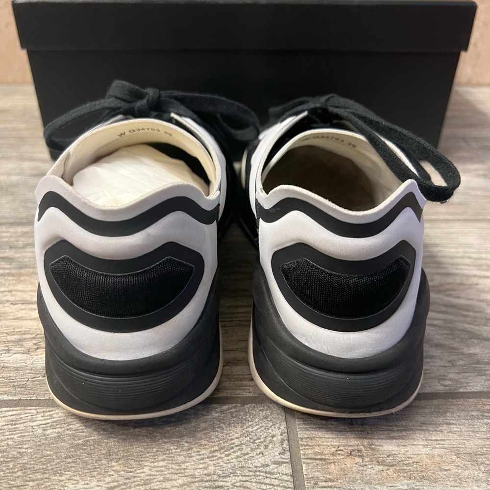 Chanel sneakers black and white size 39 - Picture 5 of 9